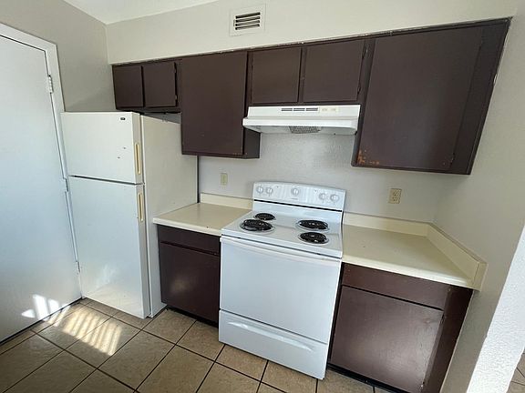 4th image of 1640 W San Juan Trl #1652