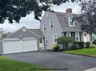 5 Anawan Rd, Pawtucket, RI 02861