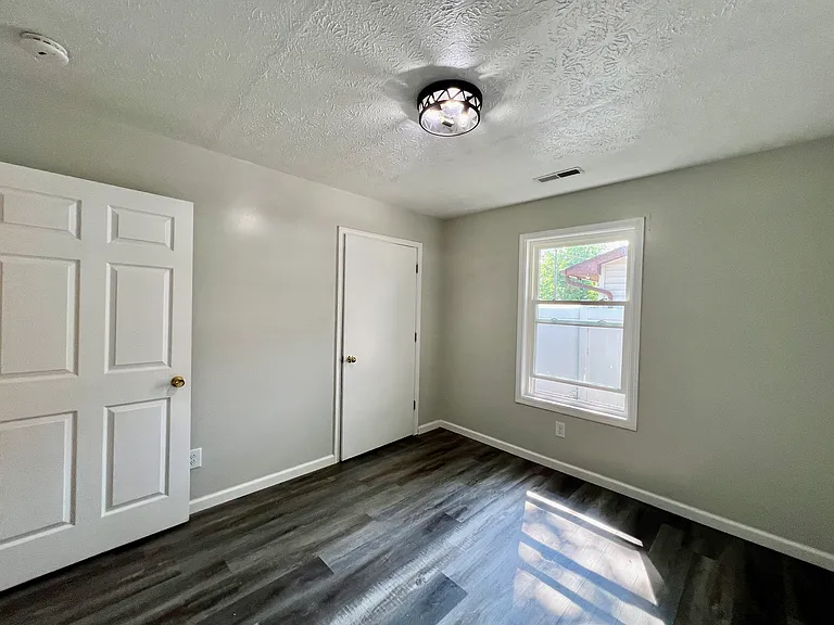 28 Sycamore Dr — Photo 19