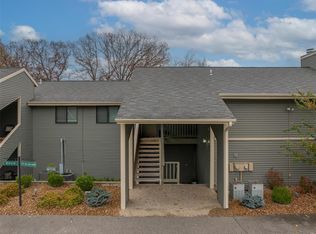 132 Geneva Cove Dr, Innsbrook, MO 63390