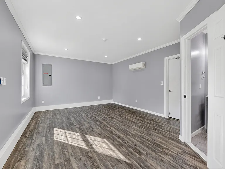 19 Hilltop Pl — Photo 21
