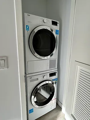 Rented by LL Real Estate Services | media 12