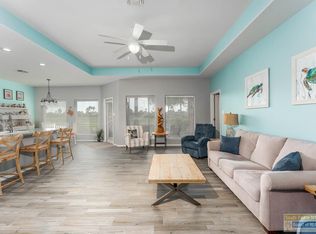 27 Golf House Rd, Laguna Vista, TX 78578