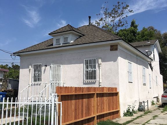 2nd image of 637 E 111th Pl