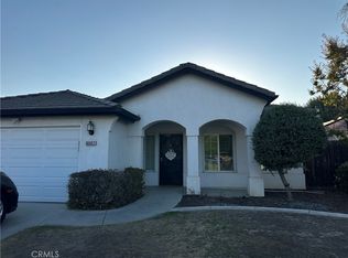6607 Radio Flyer Dr, Bakersfield, CA 93312