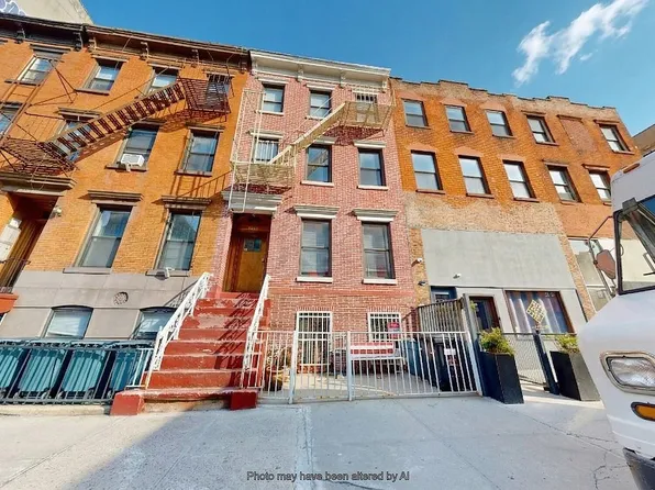 744 Driggs Ave, Brooklyn, NY 11211