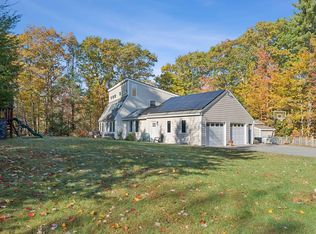 15 Susan Lane, Falmouth, ME 04105