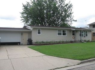 3056 15th St, Monroe, WI 53566