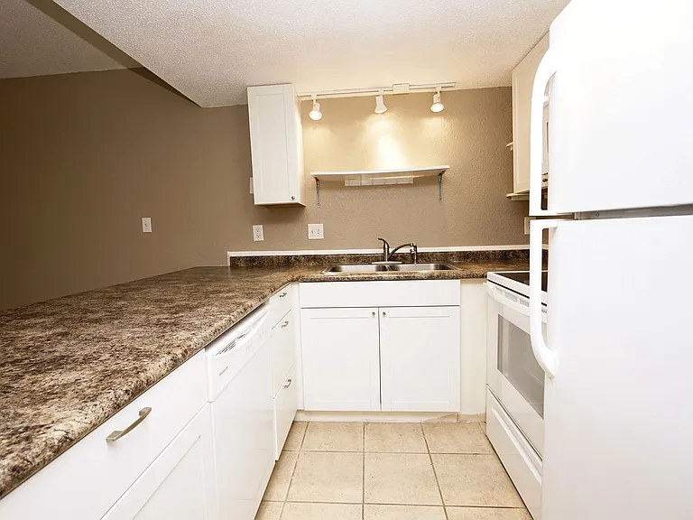 308 Miracle Strip Pkwy SW #21A — Photo 11