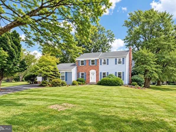 1243 Upton Cir, West Chester, PA 19380