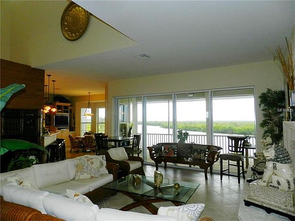 4th image of 5512 Sea Edge Dr