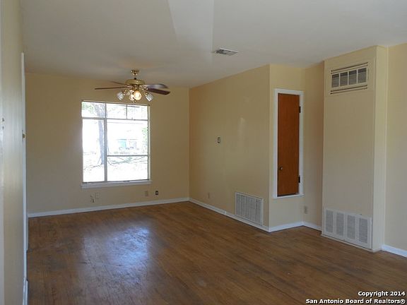 4th image of 335 Mink Dr