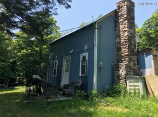 897 Sportsman Rd, Stamford, VT 05352