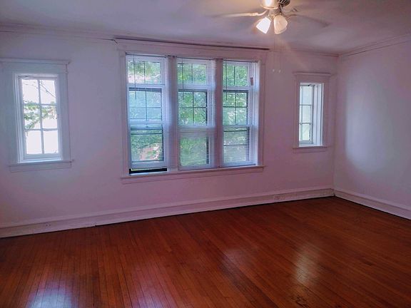 4th image of 2577-79 N Stowell Ave #2577-B
