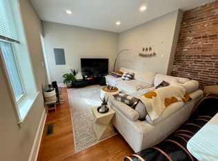 141 Galen St APT 2, Watertown, MA 02472