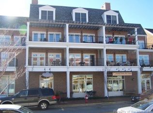 5109 Center St APT 2B, Williamsburg, VA 23188