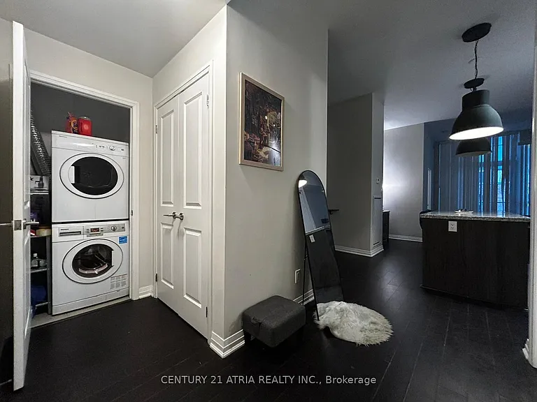 8 Mercer St #215 — Photo 28