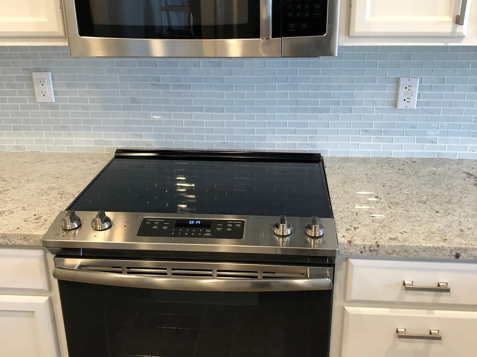 3 bed, 2.5 bath, 1520 sqft, $2,600 — Photo 3