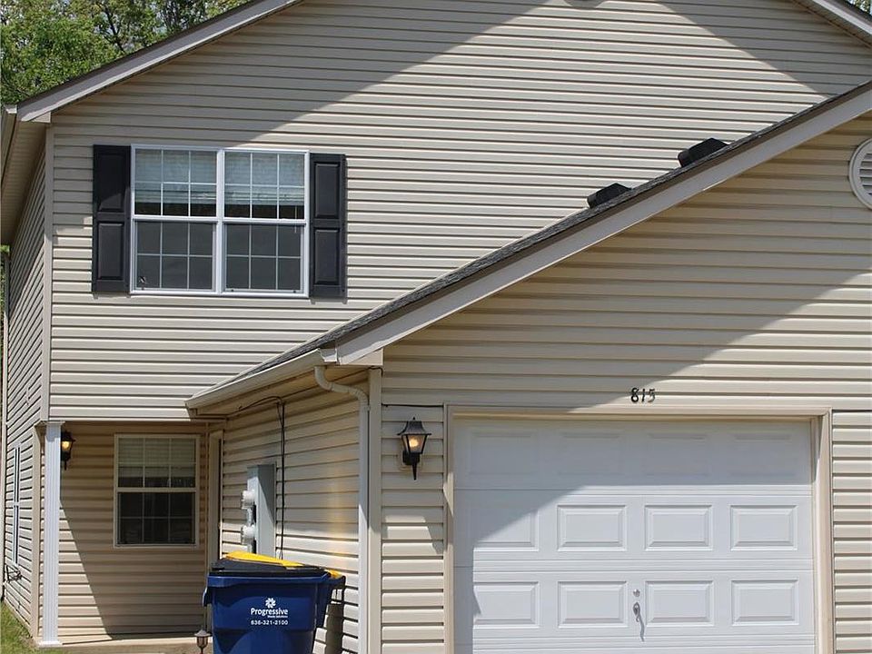 1st image of 815 Woodside Creek Dr