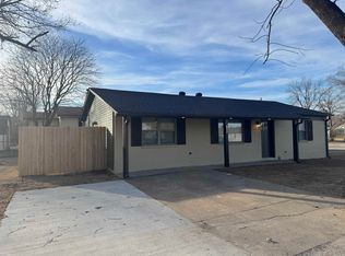 1300 S 7th St, Paragould, AR 72450