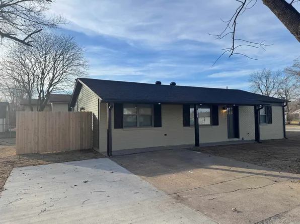 1300 S 7th St, Paragould, AR 72450