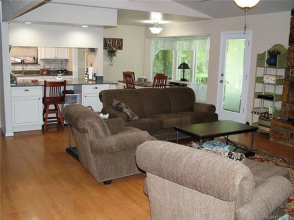 5th image of 1297 Forest Ln