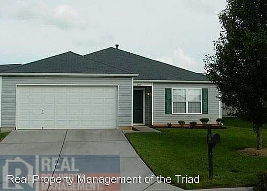 2nd image of 3949 Heather View Ln
