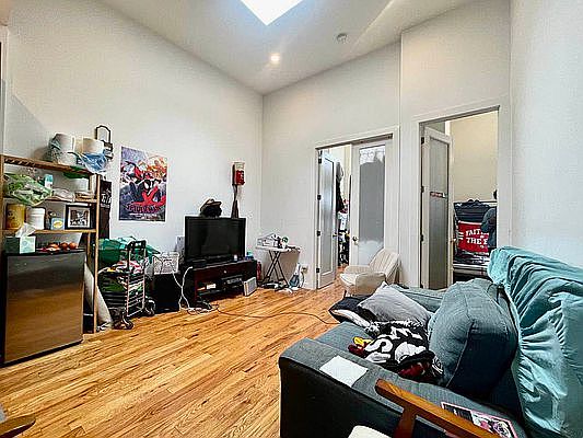 2nd image of 1178 Putnam Ave #3