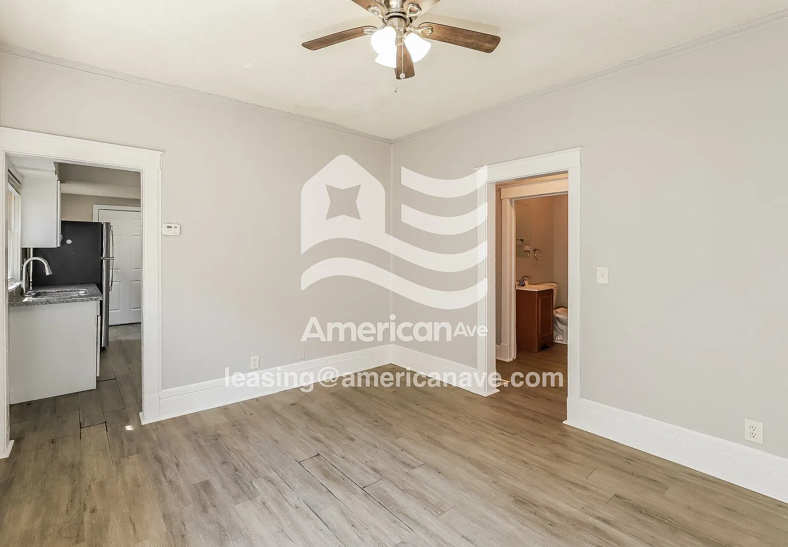 2 bed, 1.5 bath, 876 sqft, $1,129 — Photo 4