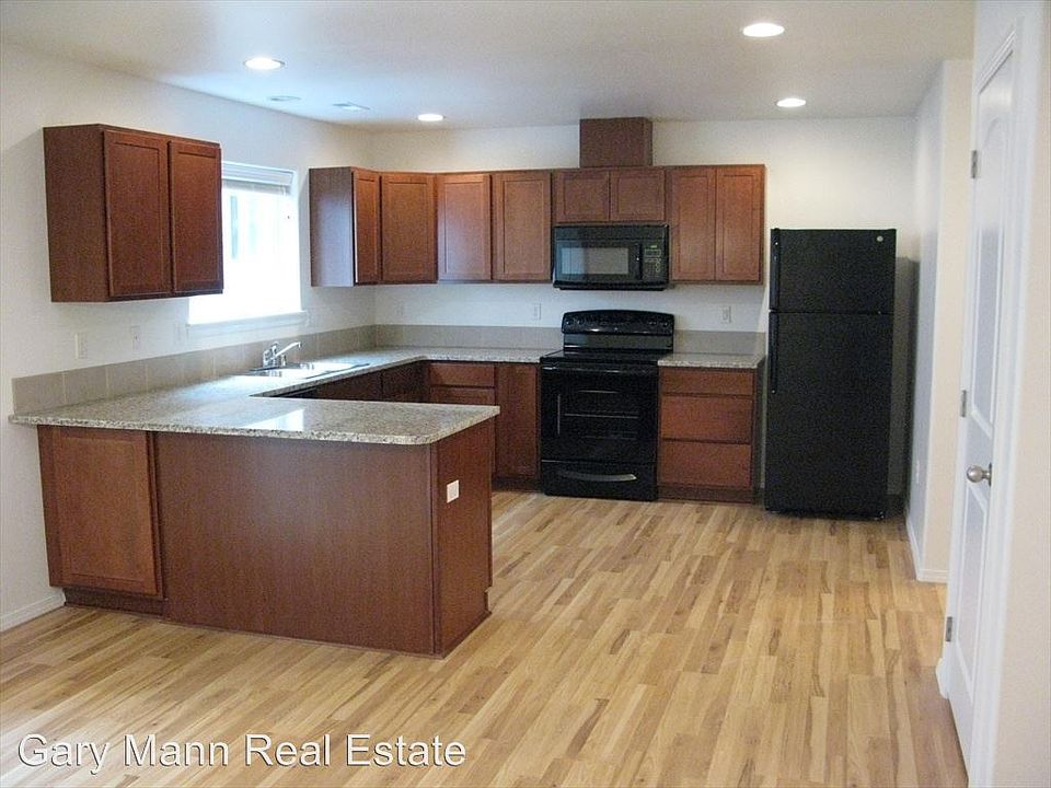 1st image of 109 E Mizzou Ct APT A