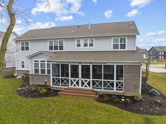 3rd image of 16354 Province Ct