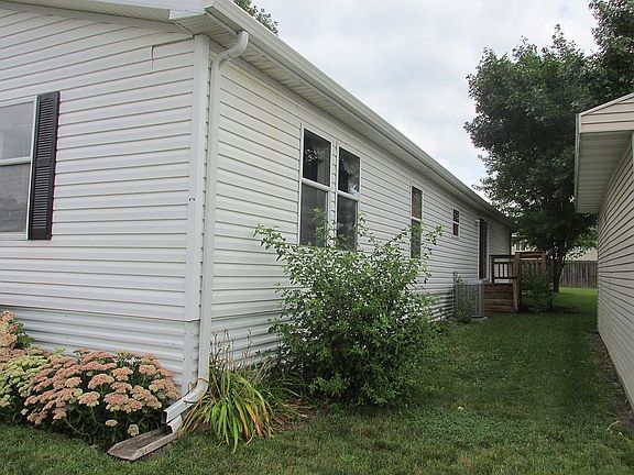 3rd image of 6200 W Misty Glen Pl