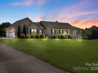 4916 Ritchie Rd, Lincolnton, NC 28092