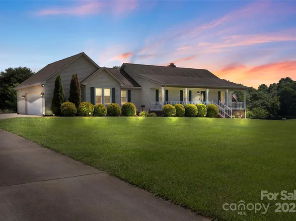 4916 Ritchie Rd, Lincolnton, NC 28092