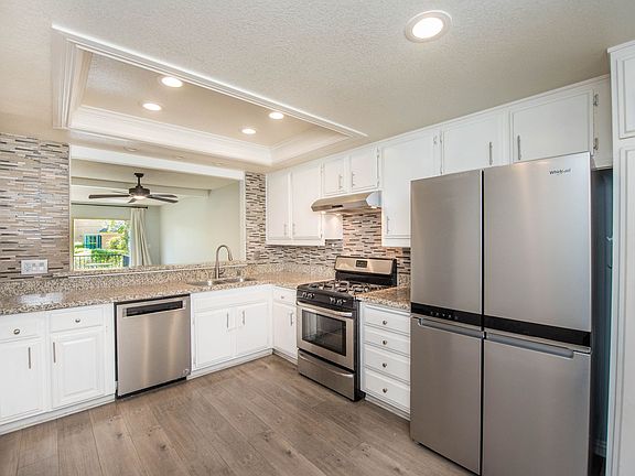4th image of 16921 Lakefront Cir #C146