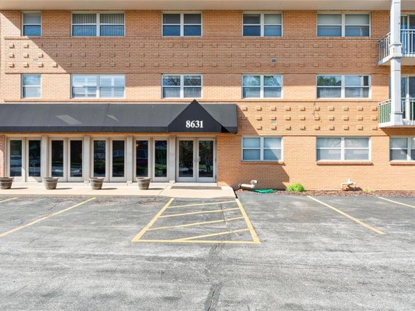 8631 Old Bonhomme Rd APT 1G, Saint Louis, MO 63132