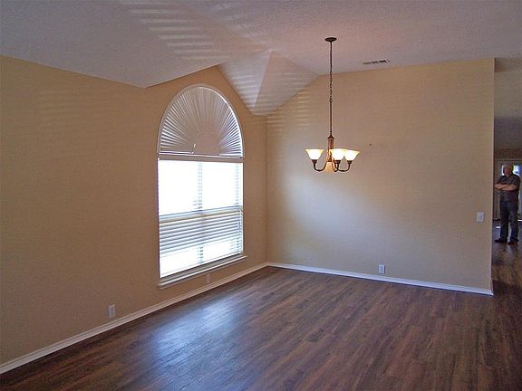 3rd image of 7868 Orland Park Cir