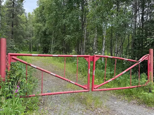 53302 Ainsworth Ave, Kenai, AK 99611