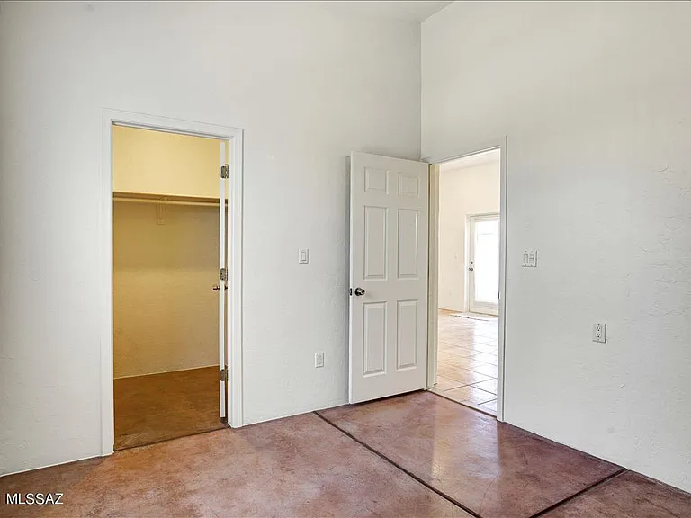 1220 E Water St #2 — Photo 16
