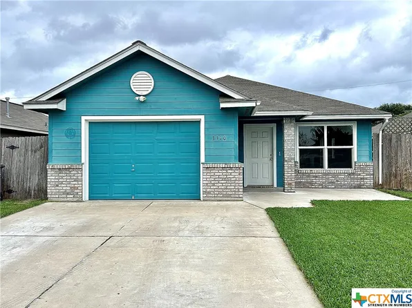3310 Swan Dr, Victoria, TX 77901