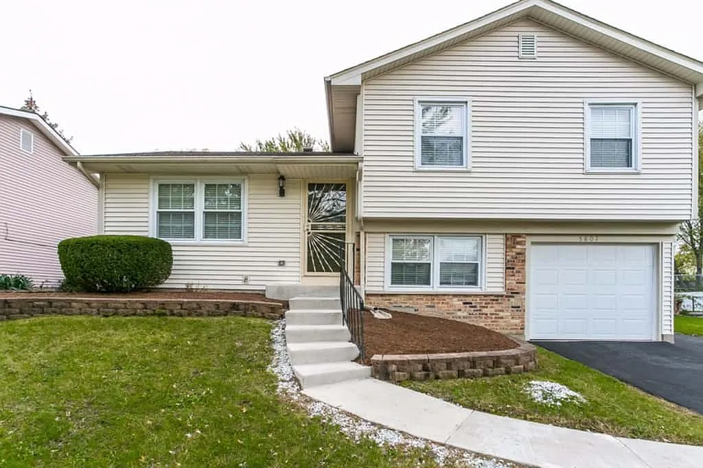 5807 Crestwood Rd photo 1