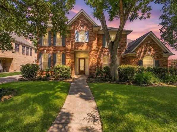 11810 Rue Beaujon Ct, Tomball, TX 77377