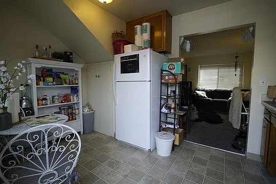 204 California Blvd #F7 — Photo 4