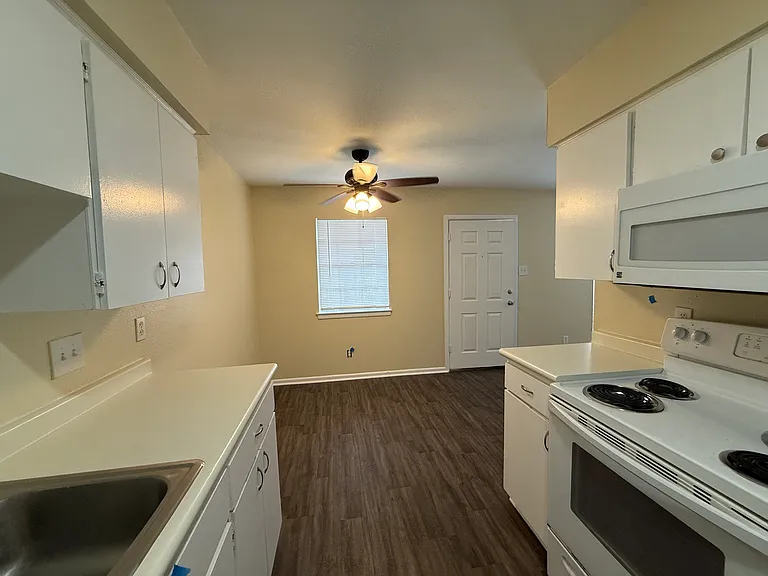 10815 Baltic St #1 — Photo 7