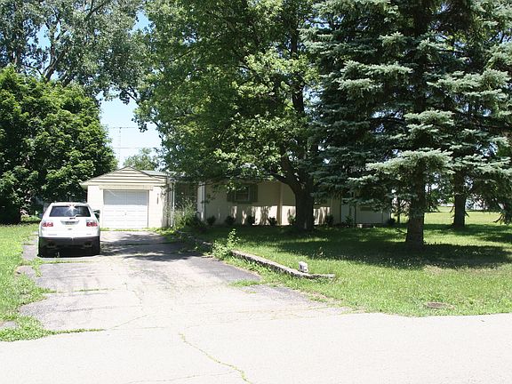 Drive way and front of house