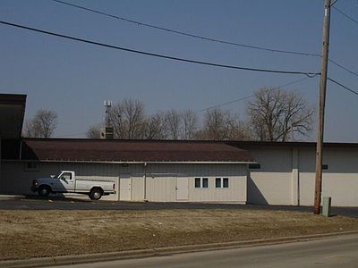 2nd image of 320 La Porte Rd
