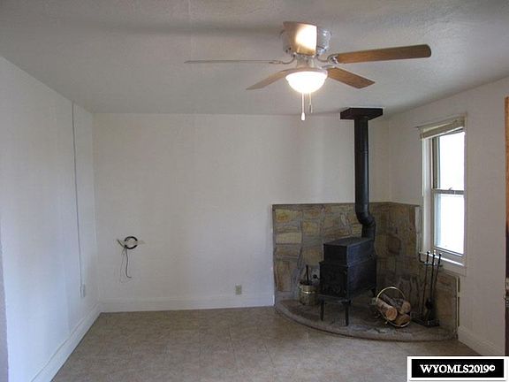 4th image of 408 W Main St