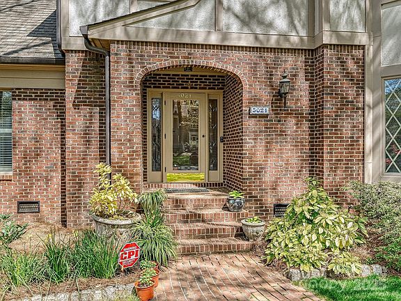 2nd image of 5021 Kimblewyck Ln
