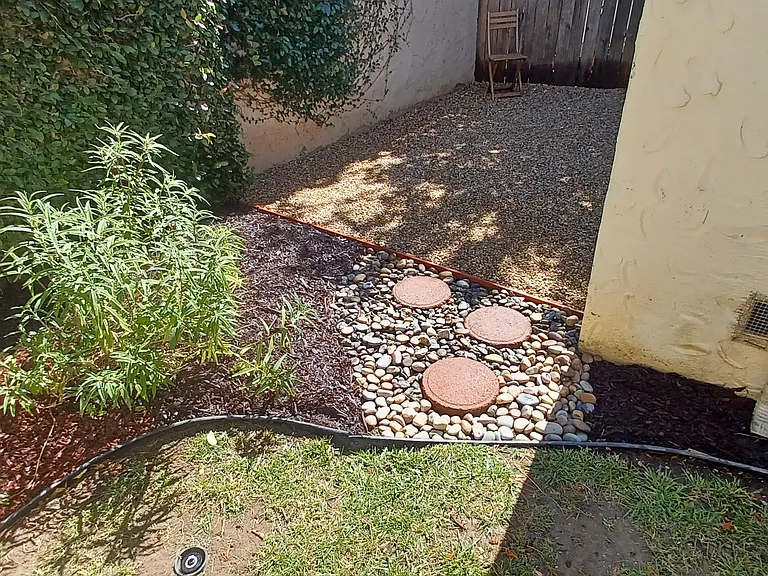 214 E Stocker St — Photo 34