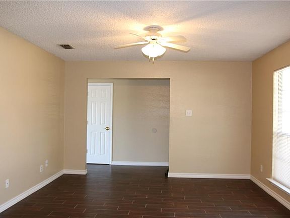 4th image of 2032 Cedar Grove Ln